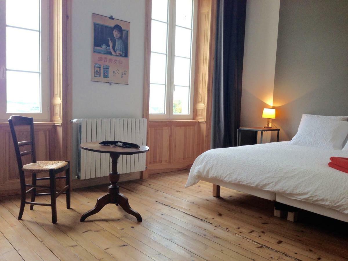 Le Dojo Du Plessis Bed & Breakfast Mareuil  Ngoại thất bức ảnh